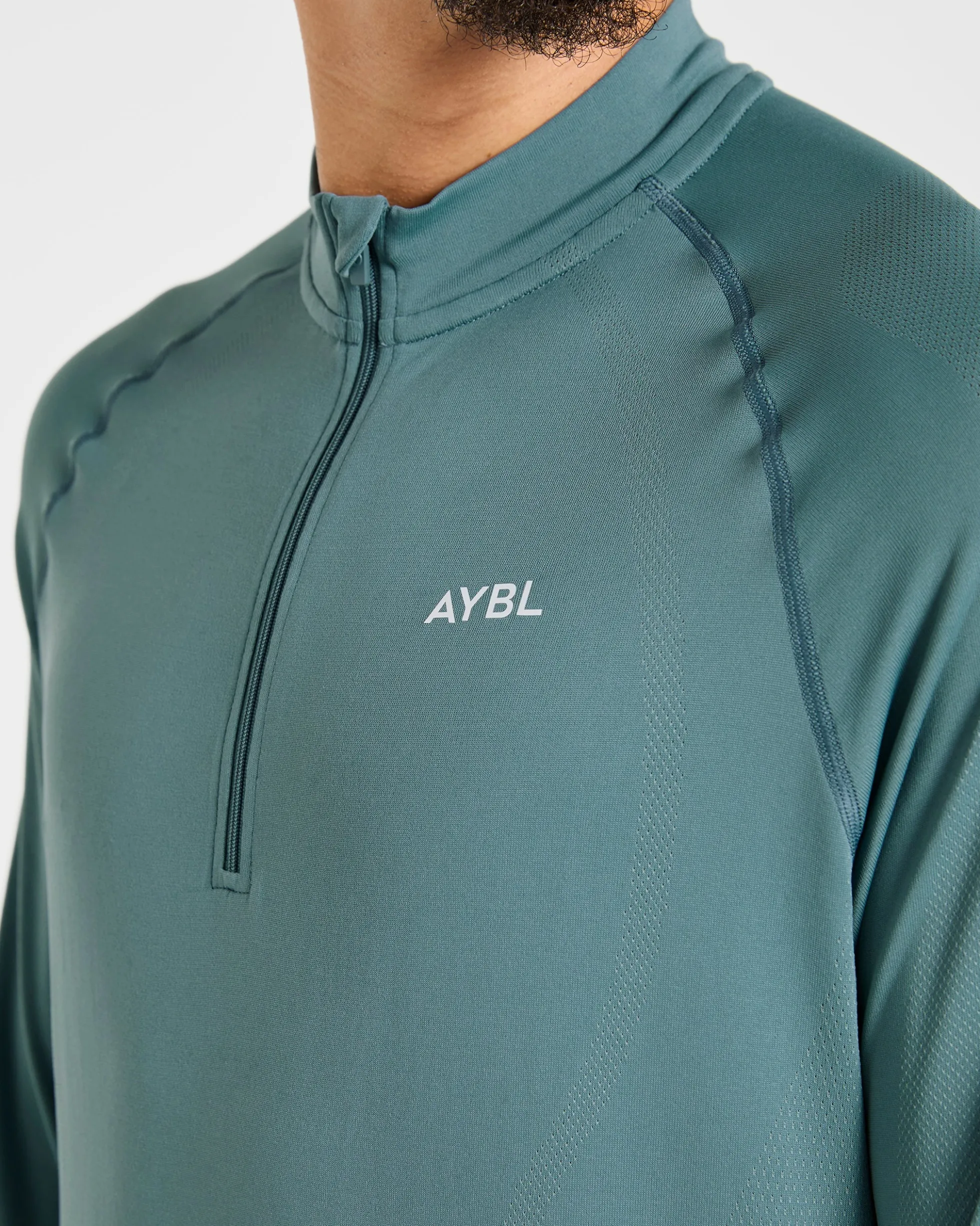 Attain Seamless 1/2 Zip Pullover