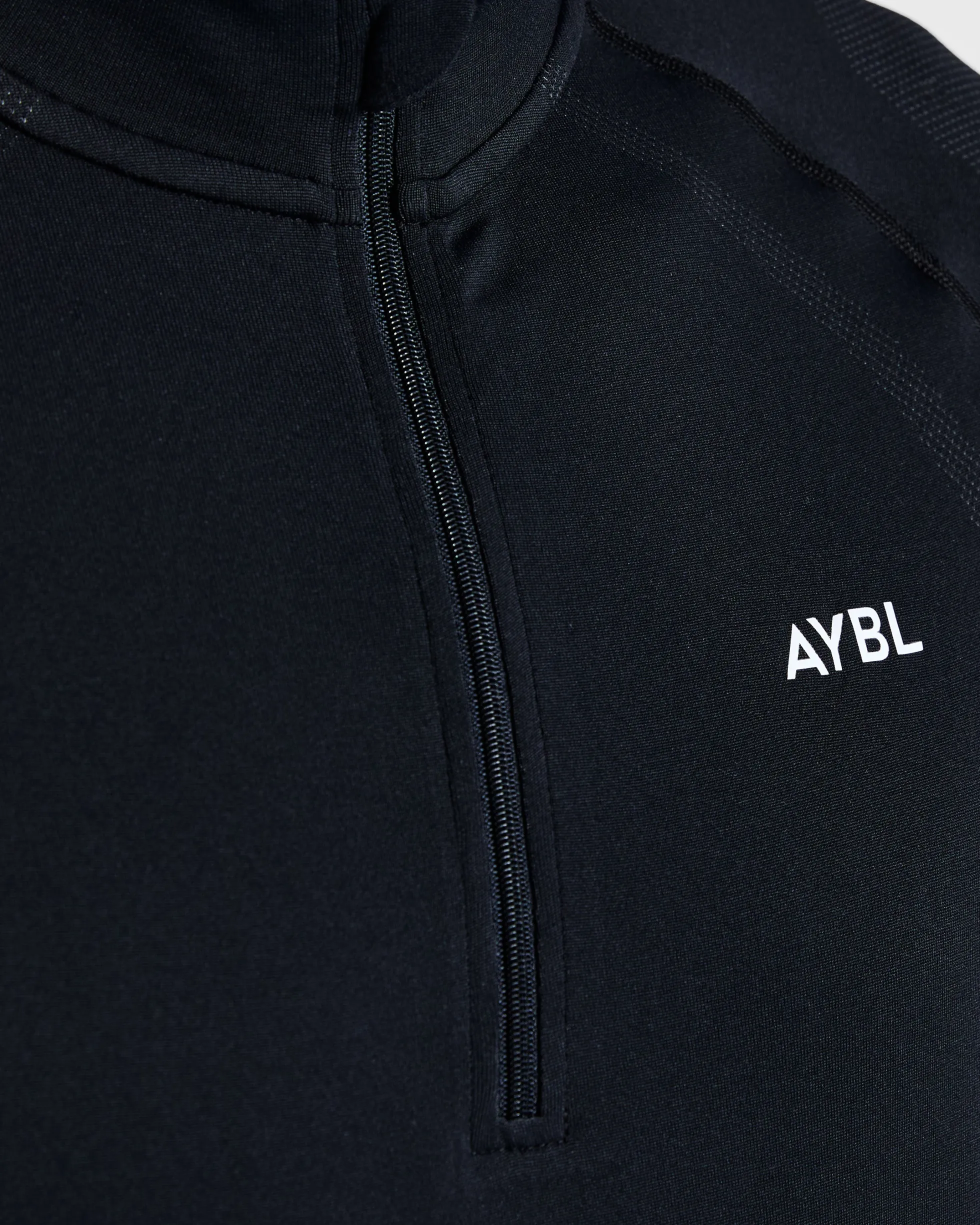 Attain Seamless 1/2 Zip Pullover