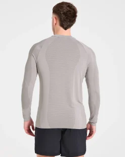 Attain Seamless Long Sleeve T Shirt