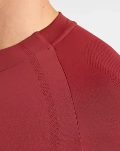 Attain Seamless T Shirt