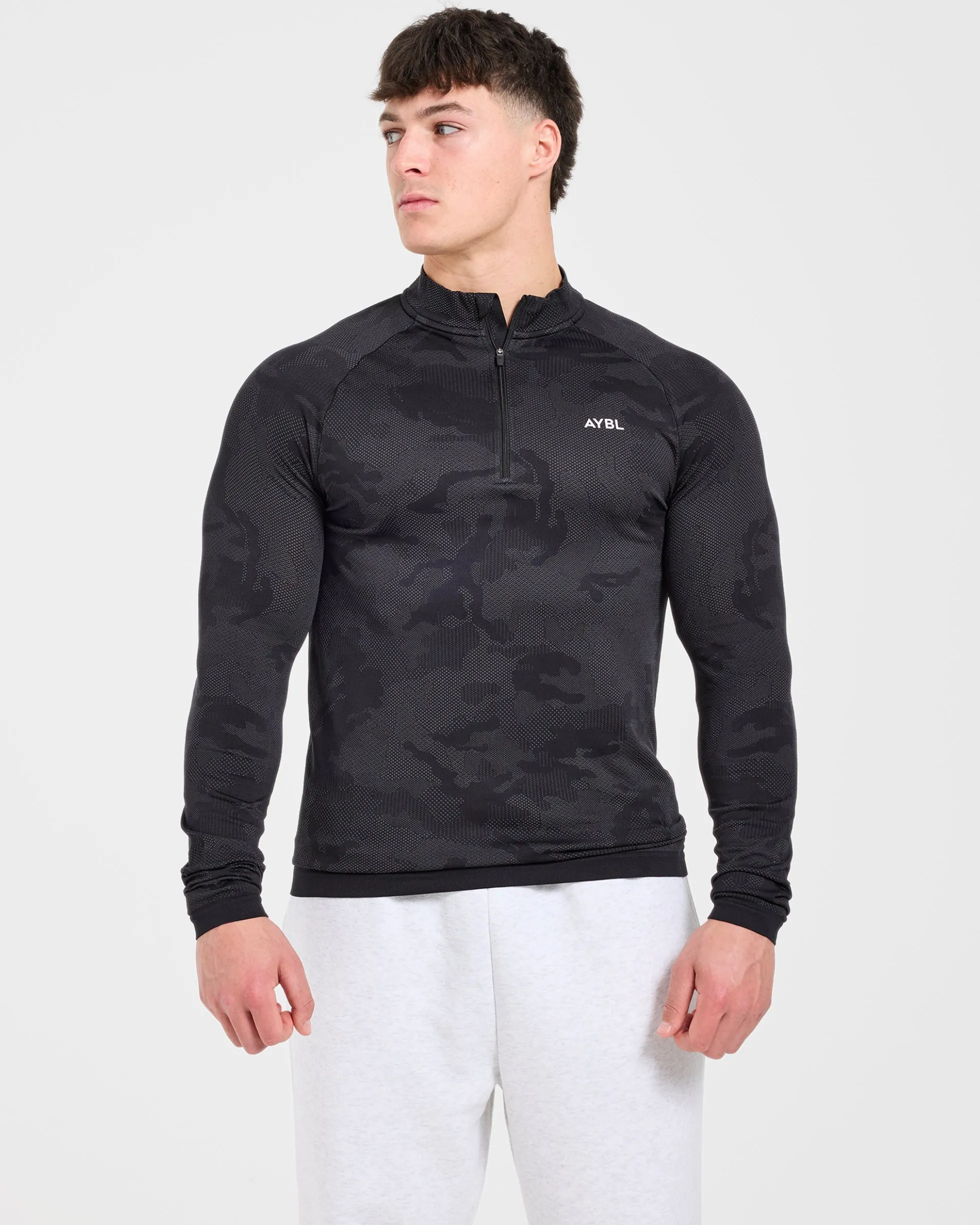 Camo Seamless 1/4 Zip Pullover