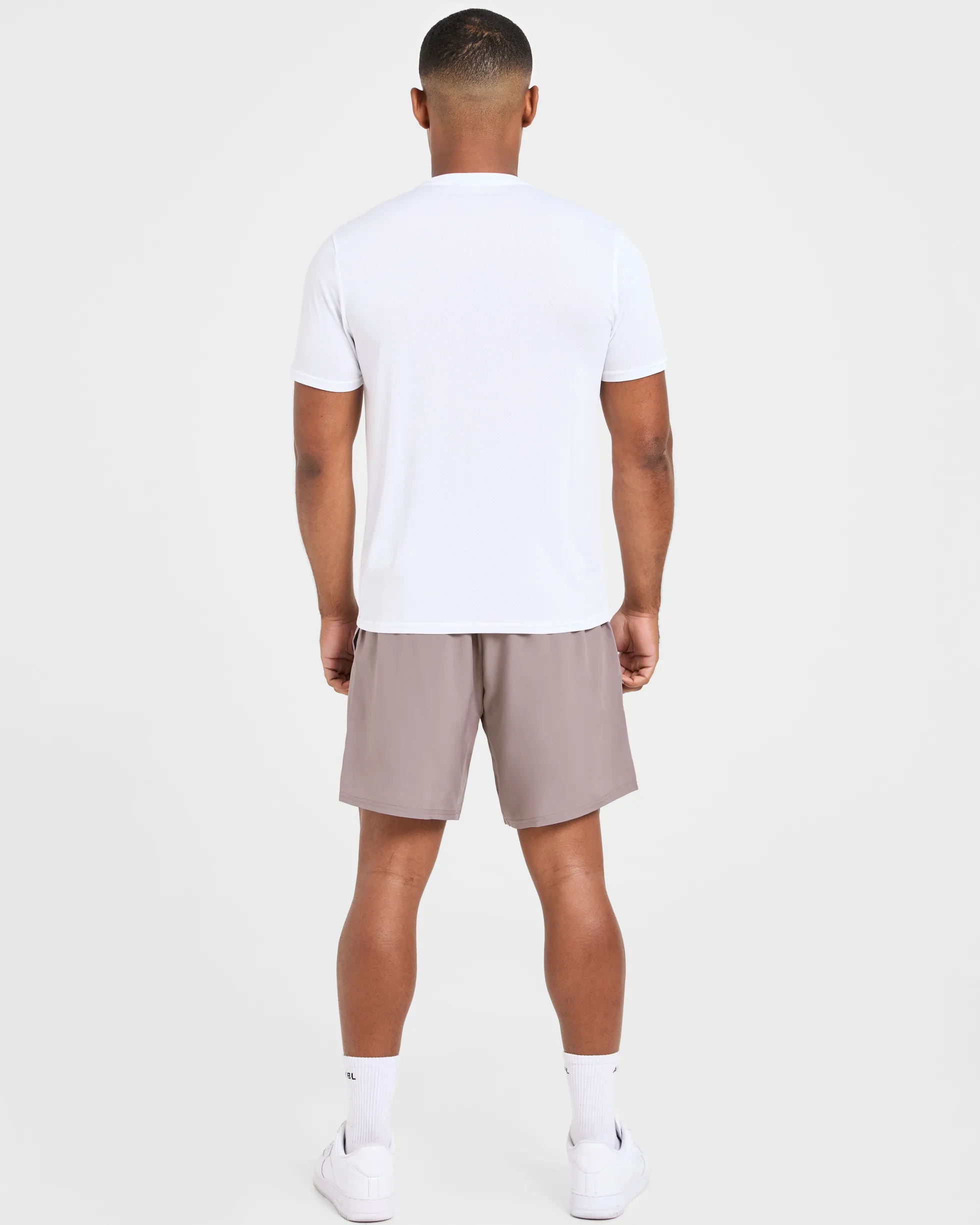 Core 7" Shorts