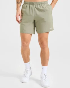 Core 7" Shorts