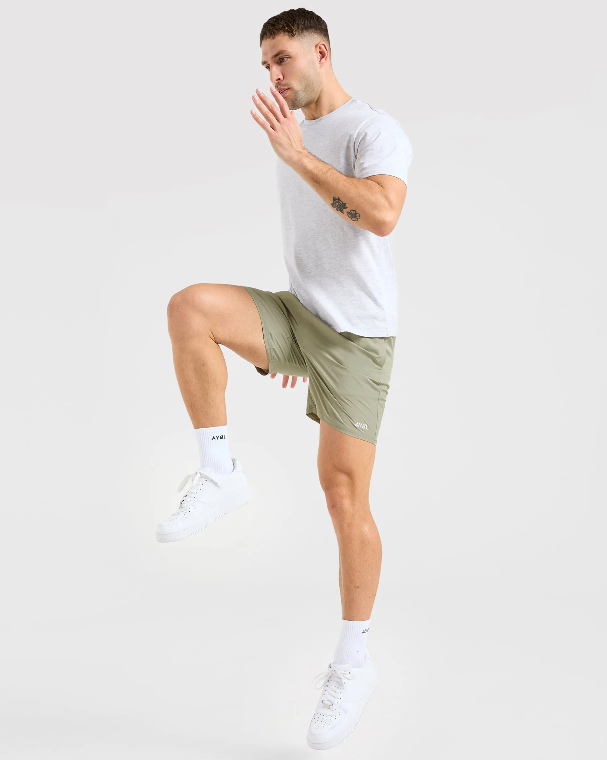Core 7" Shorts