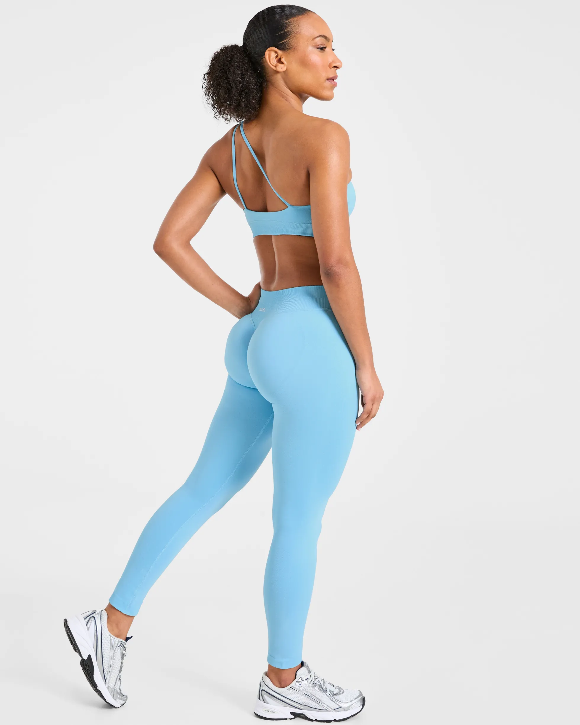 Enhance Seamless One Shoulder Sports Bra