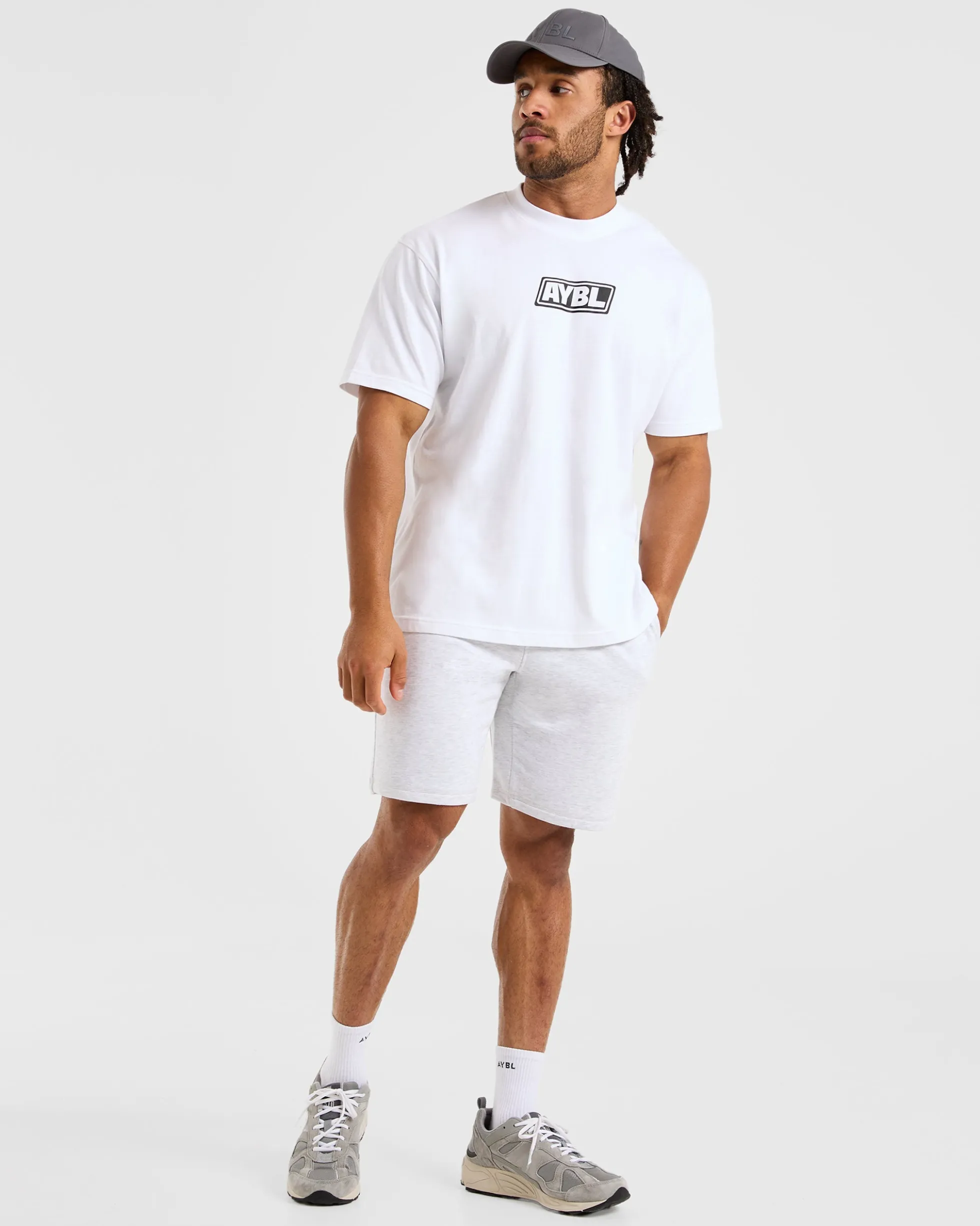 Essential Lightweight 7" Shorts
