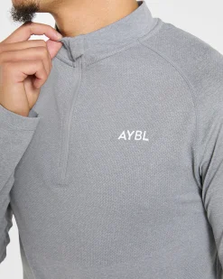 Essential Seamless 1/4 Zip Pullover