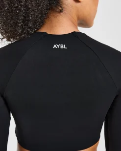 Physique Long Sleeve Crop Top