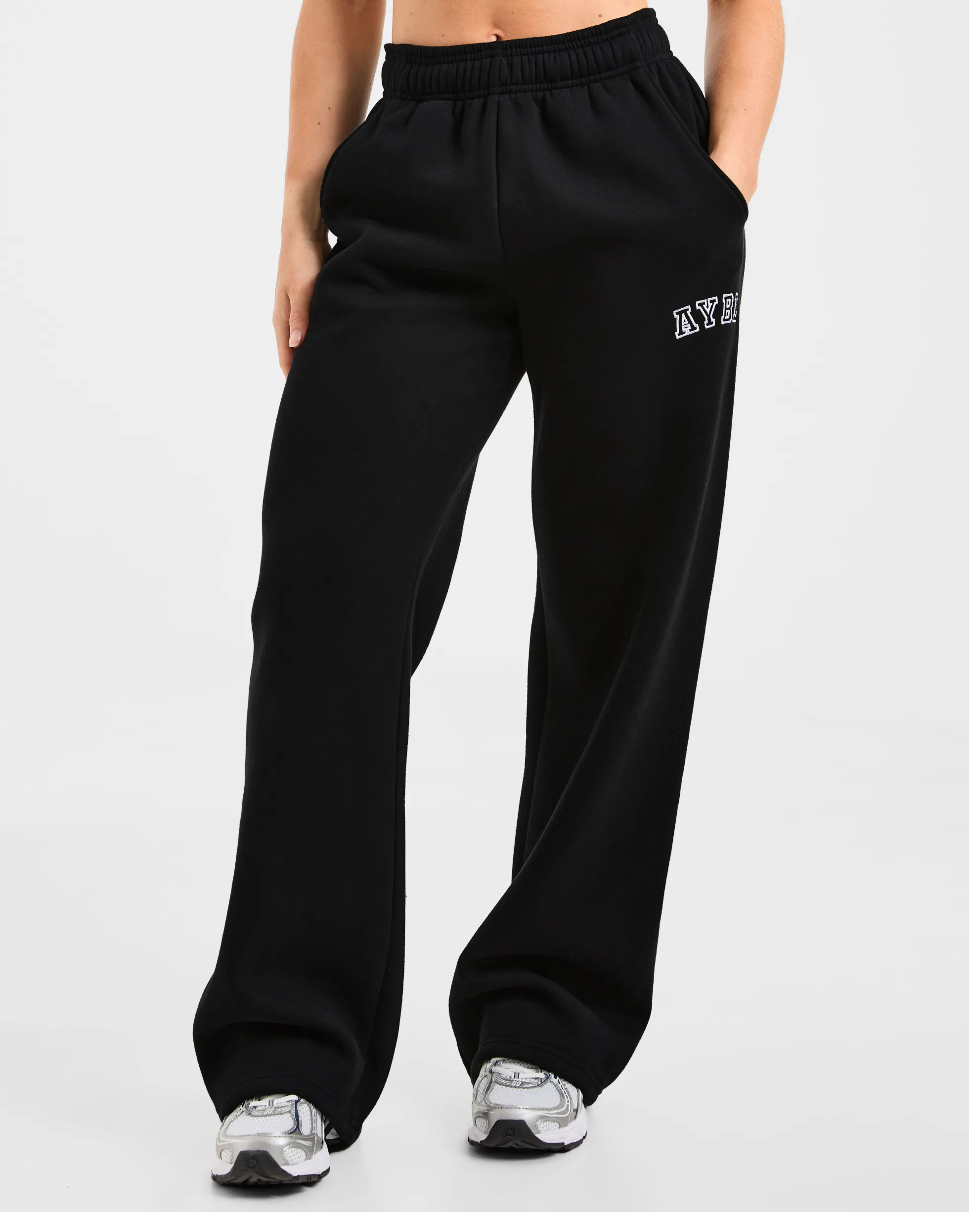 Varsity 2.0 Oversized Straight Leg Joggers
